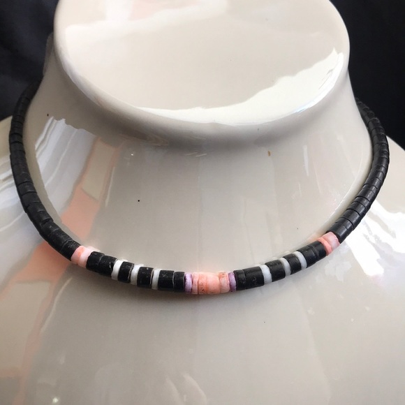 SOLD/Unisex- 🌴Pooka Shell 🌺Necklaces- - Picture 1 of 5